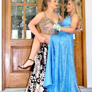 size 4 Ellie Wilde prom dress! amazing fit, cross back.